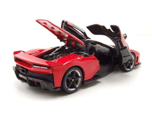 Ferrari Ferrari F80 2024 (Silver Black Wheels) - 1:18 - Bburago Ferrari Ferrari F80 2024 (Silver Black Wheels) - 1:18 - Bburago
