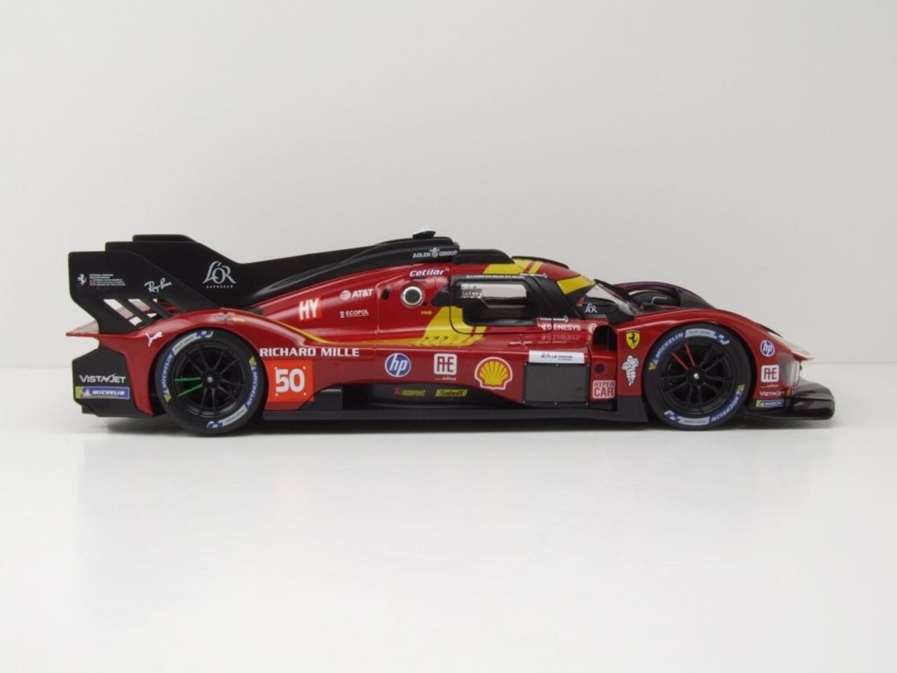 Ferrari Ferrari 499P 3.0L Turbo V6 #50 24H Le Mans 2025 - 1:18 - Bburago Ferrari Ferrari 499P 3.0L Turbo V6 #50 24H Le Mans 2025 - 1:18 - Bburago