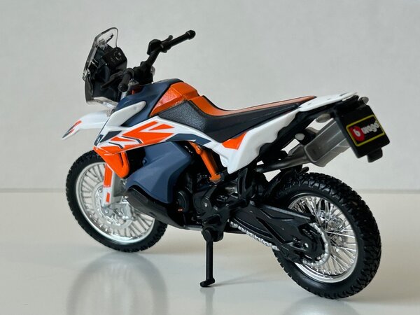 KTM KTM 790 Adventure R Rally - 1:18 - Bburago KTM KTM 790 Adventure R Rally - 1:18 - Bburago