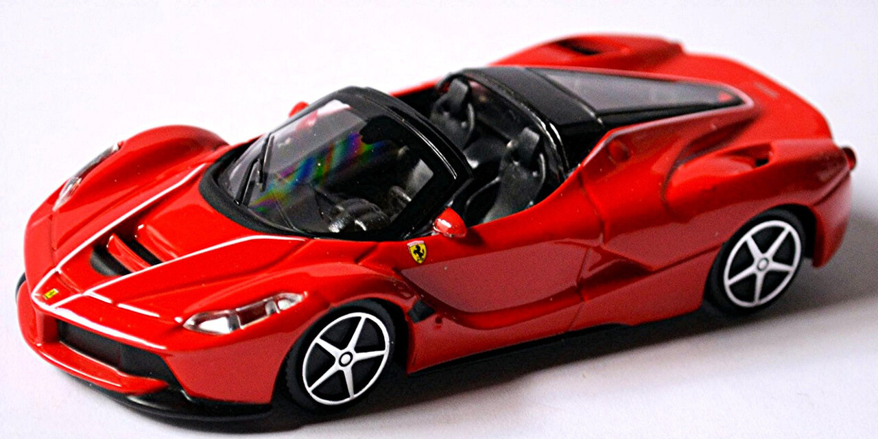 Ferrari Ferrari Laferrari Aperta 2016 - 1:43 - Bburago