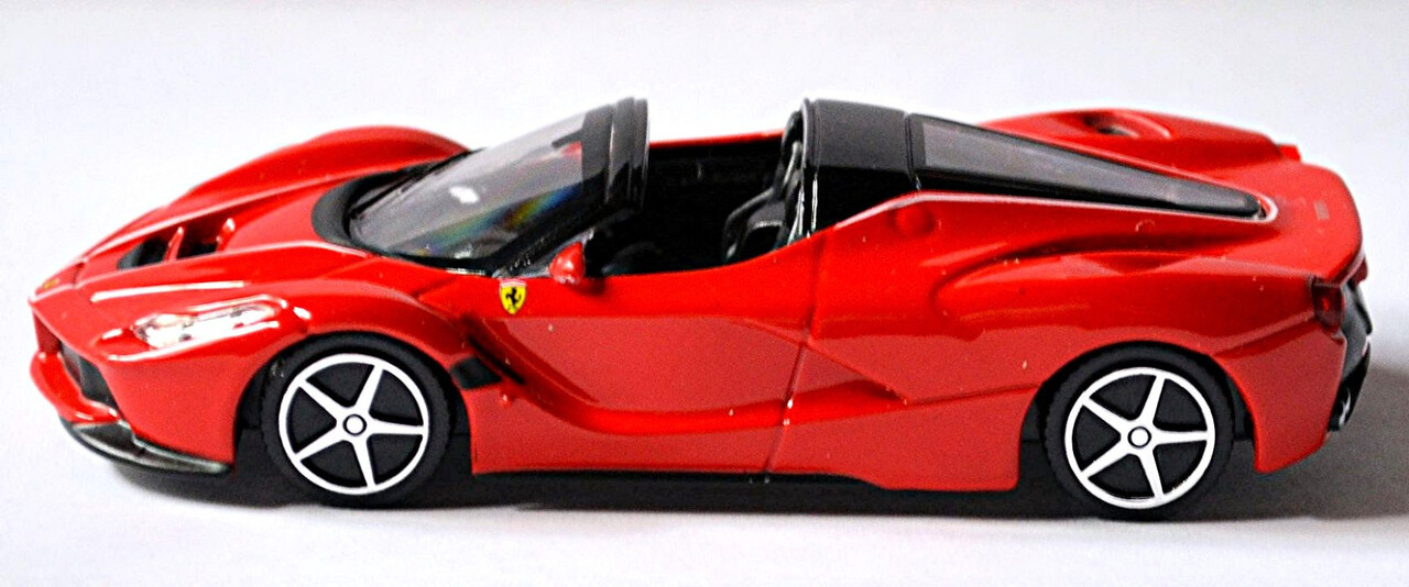 Ferrari Ferrari Laferrari Aperta 2016 - 1:43 - Bburago