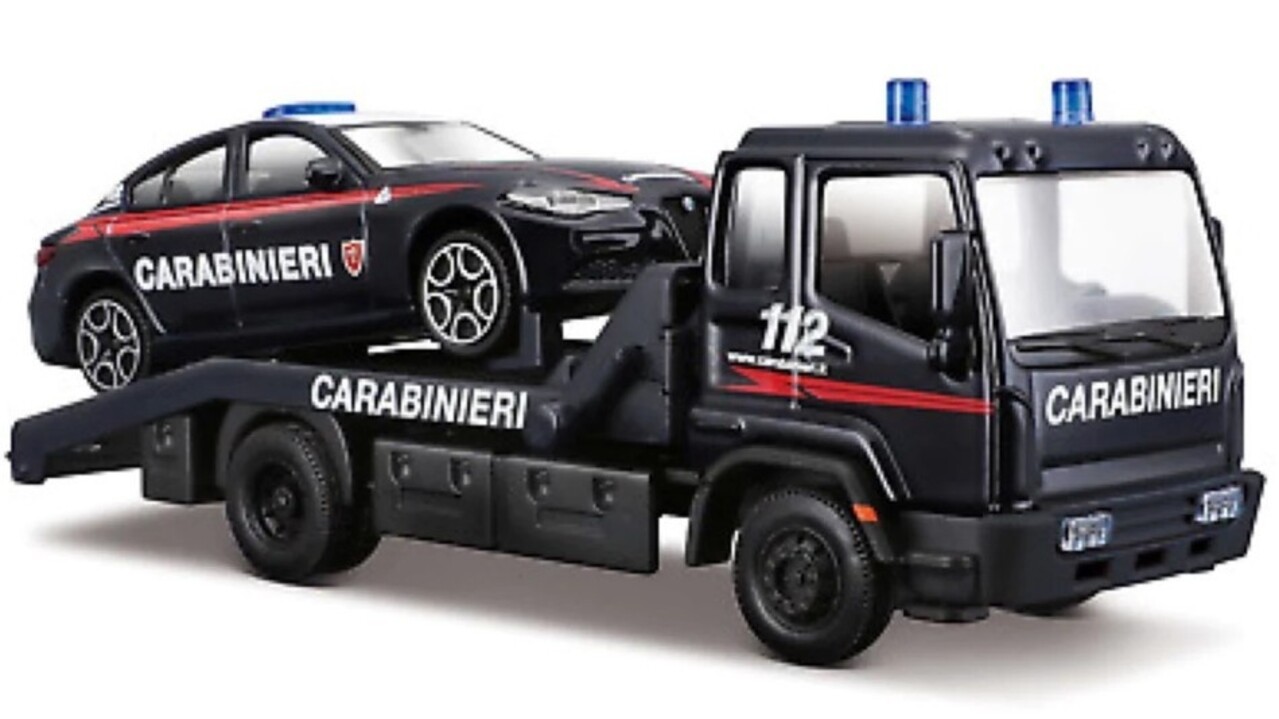 Alfa Romeo Flatbed Recovery Truck 4x2 + Alfa Romeo Giulia 'Italian Emergency Police' - 1:43 - Bburago