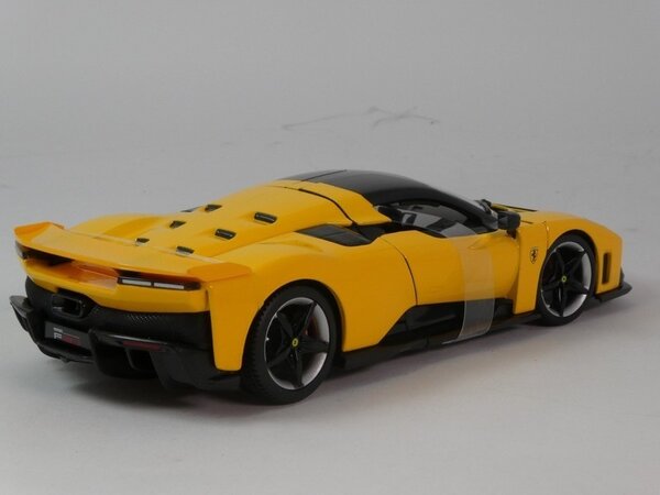Ferrari Ferrari F80 2024 - 1:24 - Bburago