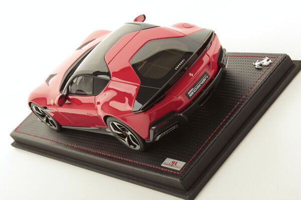 Ferrari Ferrari 12 Cilindri + Showcase  - 1:18 - MR Collection Models