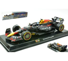 Formule 1 Red Bull F1 RB20 #1 Team Oracle Red Bull Racing World Champion Season 2024 (M.Verstappen) + Pilot + Showcase - 1:24 - Bburago