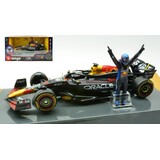Formule 1 Red Bull F1 RB20 #1 Team Oracle Red Bull Racing World Champion Season 2024 (M.Verstappen Figure) - 1:24 - Bburago