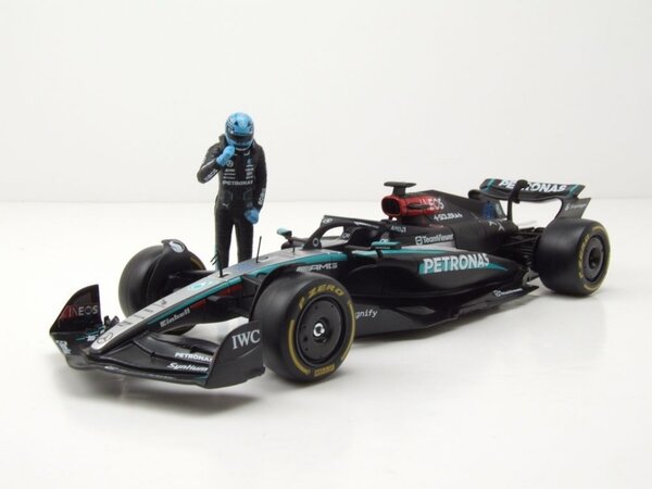 Formule 1 Mercedes GP F1 W15 AMG Petronas Motorsport #63 Season 2024 + (G.Russell Figure) - 1:24 - Bburago
