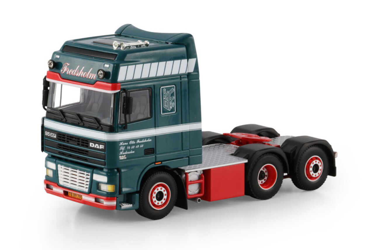DAF DAF XF95 Super Space Cab Tractor 6x2 Tag Axle 'Fredsholm' - 1:50 - WSI Models DAF DAF XF95 Super Space Cab Tractor 6x2 Tag Axle 'Fredsholm' - 1:50 - WSI Models