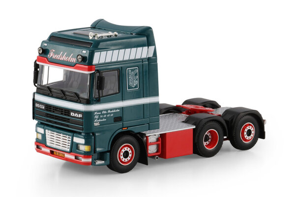 DAF DAF XF95 Super Space Cab Tractor 6x2 Tag Axle 'Fredsholm' - 1:50 - WSI Models DAF DAF XF95 Super Space Cab Tractor 6x2 Tag Axle 'Fredsholm' - 1:50 - WSI Models