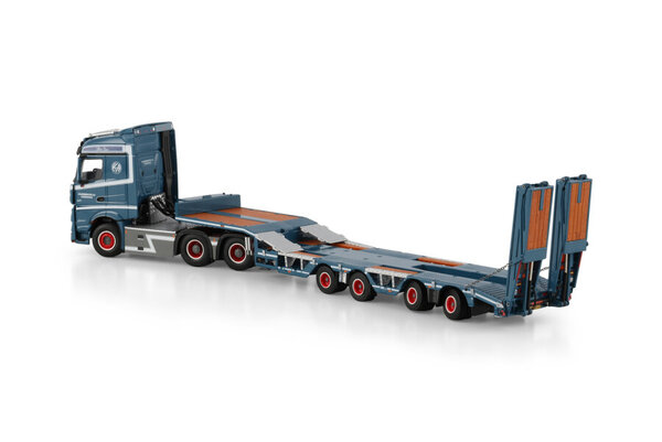 Mercedes-Benz Mercedes-Benz Actros MP4 Stream Space Tractor 6x4 + Semi Wheel Well Low Loader 4 Axle 'Kai Andersens' - 1:50 - WSI Models Mercedes-Benz Mercedes-Benz Actros MP4 Stream Space Tractor 6x4 + Semi Wheel Well Low Loader 4 Axle 'Kai Andersens' - 1:50 - WSI Models
