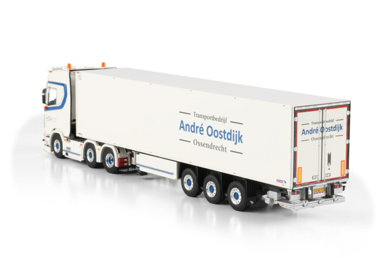 Scania Scania S Highline CS20H 6x2 Twin Steer + Reefer Semitrailer 3 Axle 'André Oostdijk' - 1:50 - WSI Models Scania Scania S Highline CS20H 6x2 Twin Steer + Reefer Semitrailer 3 Axle 'André Oostdijk' - 1:50 - WSI Models