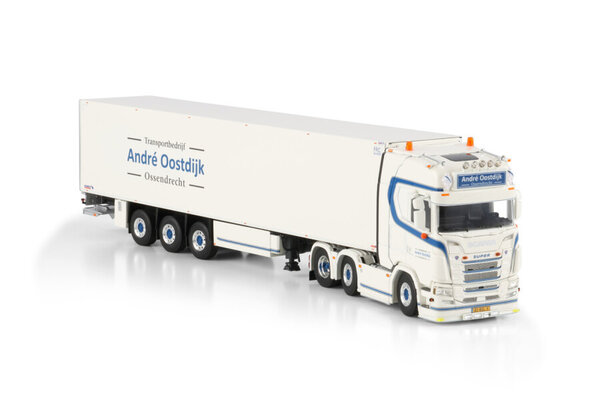 Scania Scania S Highline CS20H 6x2 Twin Steer + Reefer Semitrailer 3 Axle 'André Oostdijk' - 1:50 - WSI Models Scania Scania S Highline CS20H 6x2 Twin Steer + Reefer Semitrailer 3 Axle 'André Oostdijk' - 1:50 - WSI Models