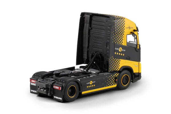 Volvo Volvo FH Aero Globetrotter XL 4x2 (Swedish Version) - 1:50 - WSI Models
