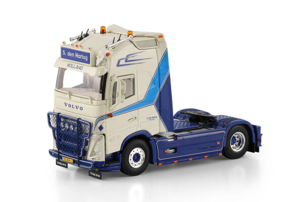 Volvo Volvo FH5 Globetrotter XL 4x2 Tractor 'S. den Hartog' - 1:50 - WSI Models Volvo Volvo FH5 Globetrotter XL 4x2 Tractor 'S. den Hartog' - 1:50 - WSI Models