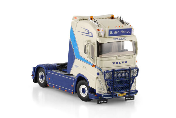 Volvo Volvo FH5 Globetrotter XL 4x2 Tractor 'S. den Hartog' - 1:50 - WSI Models Volvo Volvo FH5 Globetrotter XL 4x2 Tractor 'S. den Hartog' - 1:50 - WSI Models