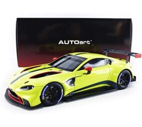 Aston Martin Aston Martin Vantage GTE Le Mans Pro Presentation Car 2018 - 1:18 - AUTOart Aston Martin Aston Martin Vantage GTE Le Mans Pro Presentation Car 2018 - 1:18 - AUTOart