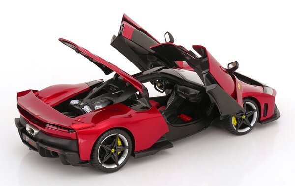 Ferrari Ferrari F80 (Silver / Black Wheels) - 1:18 - Bburago (Signature Series) Ferrari Ferrari F80 (Silver / Black Wheels) - 1:18 - Bburago (Signature Series)