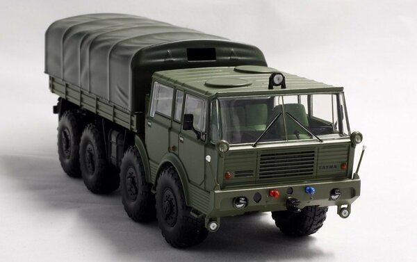 Tatra Tatra 813 8x8 Kolos 1968 - 1:43 - IXO Models