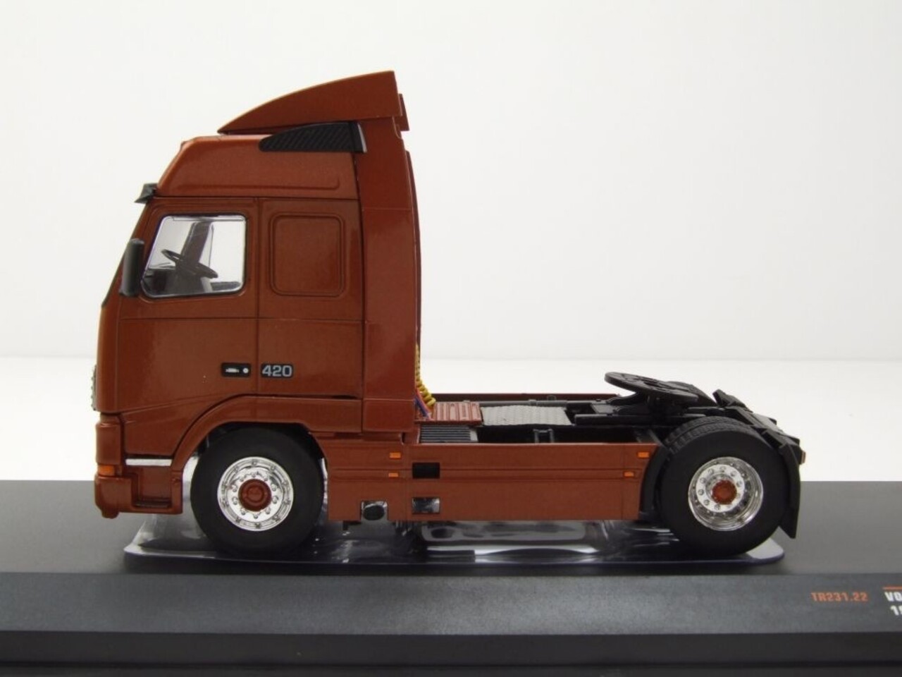 Volvo Volvo FH12 Globetrotter XL 420 Tractor 4x2 1994 - 1:43 - IXO Models Volvo Volvo FH12 Globetrotter XL 420 Tractor 4x2 1994 - 1:43 - IXO Models