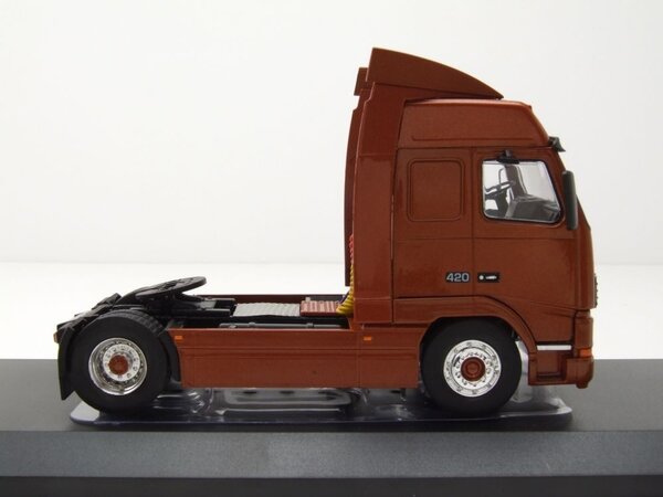 Volvo Volvo FH12 Globetrotter XL 420 Tractor 4x2 1994 - 1:43 - IXO Models Volvo Volvo FH12 Globetrotter XL 420 Tractor 4x2 1994 - 1:43 - IXO Models