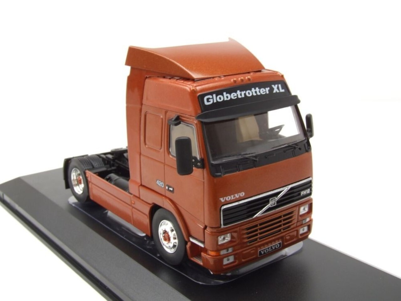 Volvo Volvo FH12 Globetrotter XL 420 Tractor 4x2 1994 - 1:43 - IXO Models Volvo Volvo FH12 Globetrotter XL 420 Tractor 4x2 1994 - 1:43 - IXO Models
