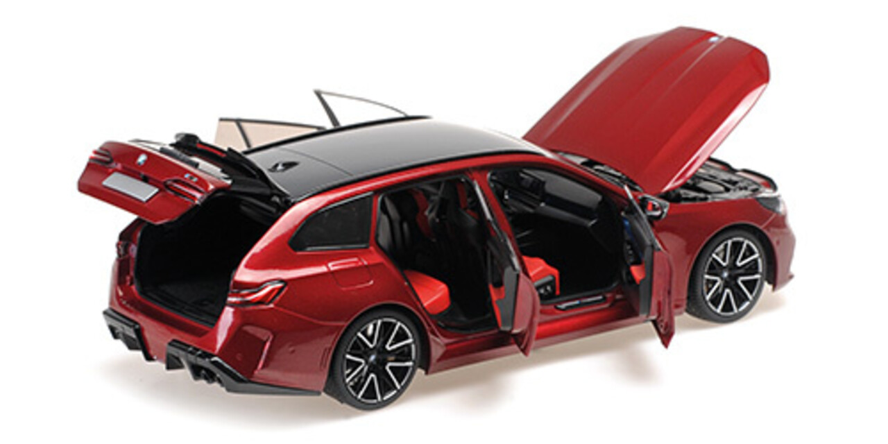 BMW BMW M5 Touring 2024 - 1:18 - Minichamps