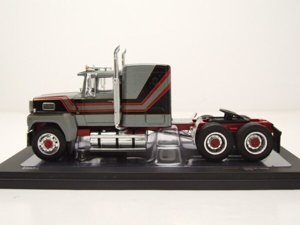 Ford Ford LTL 9000 Tractor 6x4 1978 - 1:43 - IXO Models Ford Ford LTL 9000 Tractor 6x4 1978 - 1:43 - IXO Models