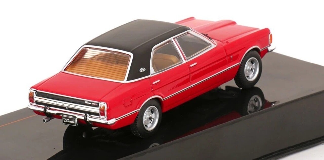 Ford Ford Taunus GXL 1973 - 1:43 - IXO Models
