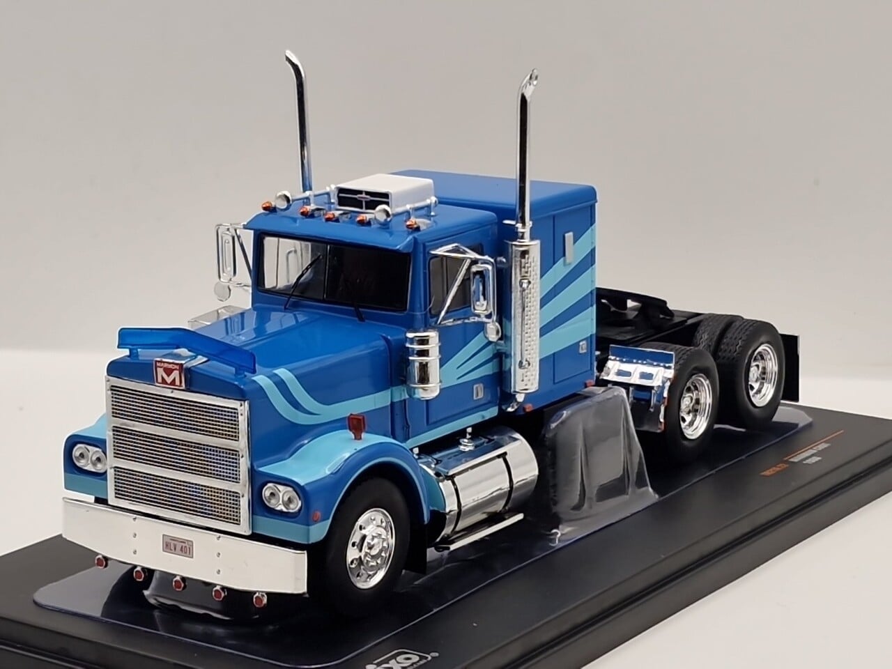 Ford Marmon CHDT Tractor 6x4 1980 - 1:43 - IXO Models Ford Marmon CHDT Tractor 6x4 1980 - 1:43 - IXO Models