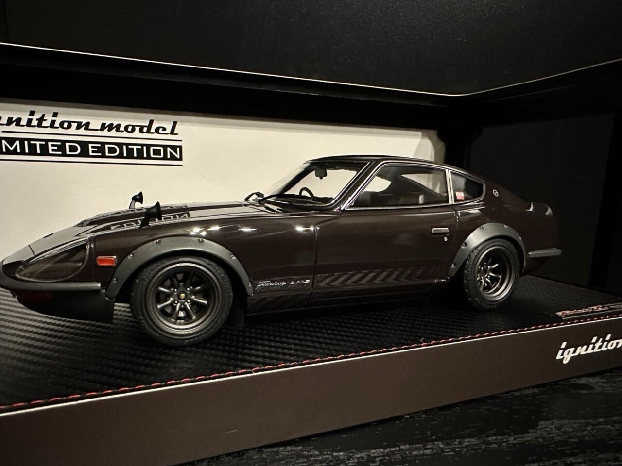 Nissan Nissan Fairlady 240ZG (HS30) - 1:18 - Ignition Model Nissan Nissan Fairlady 240ZG (HS30) - 1:18 - Ignition Model