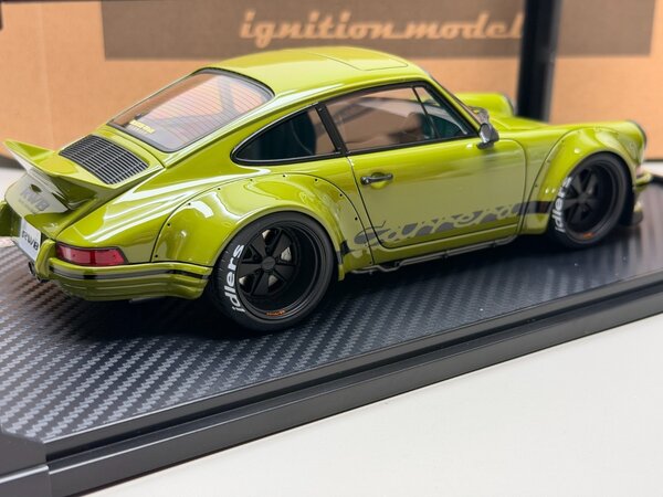 Porsche Porsche 993 RWB Backdate - 1:18 - Ignition Model Porsche Porsche 993 RWB Backdate - 1:18 - Ignition Model