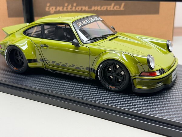 Porsche Porsche 993 RWB Backdate - 1:18 - Ignition Model Porsche Porsche 993 RWB Backdate - 1:18 - Ignition Model