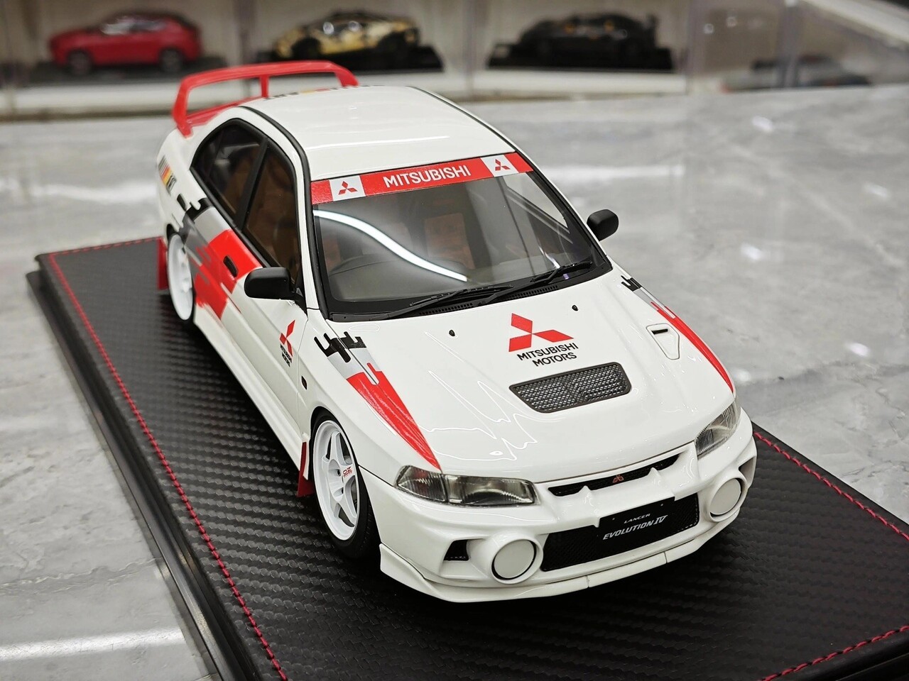 Mitsubishi Mitsubishi Lancer Evolution IV (CN9A) Rally Decoration Version - 1:18 - Ignition Model Mitsubishi Mitsubishi Lancer Evolution IV (CN9A) Rally Decoration Version - 1:18 - Ignition Model