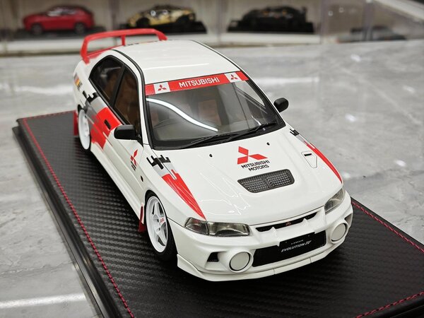 Mitsubishi Mitsubishi Lancer Evolution IV (CN9A) Rally Decoration Version - 1:18 - Ignition Model Mitsubishi Mitsubishi Lancer Evolution IV (CN9A) Rally Decoration Version - 1:18 - Ignition Model