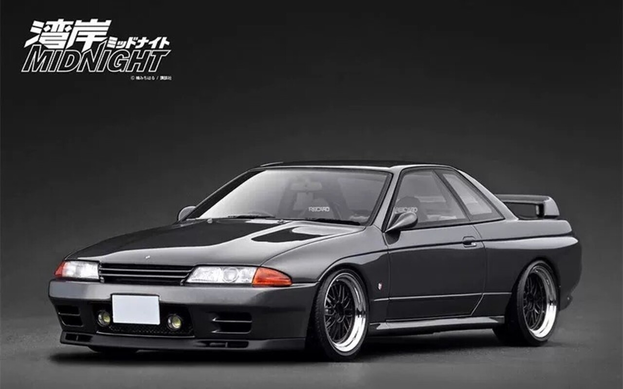 Nissan Nissan Skyline GT-R (R32) 'Midnight' Reina's R + Figure Ms.Reina Akikawa  - 1:18 - Ignition Model