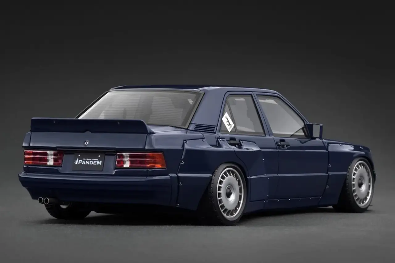 Mercedes-Benz Mercedes Benz Pandem 190 - 1:18 - Ignition Model Mercedes-Benz Mercedes Benz Pandem 190 - 1:18 - Ignition Model