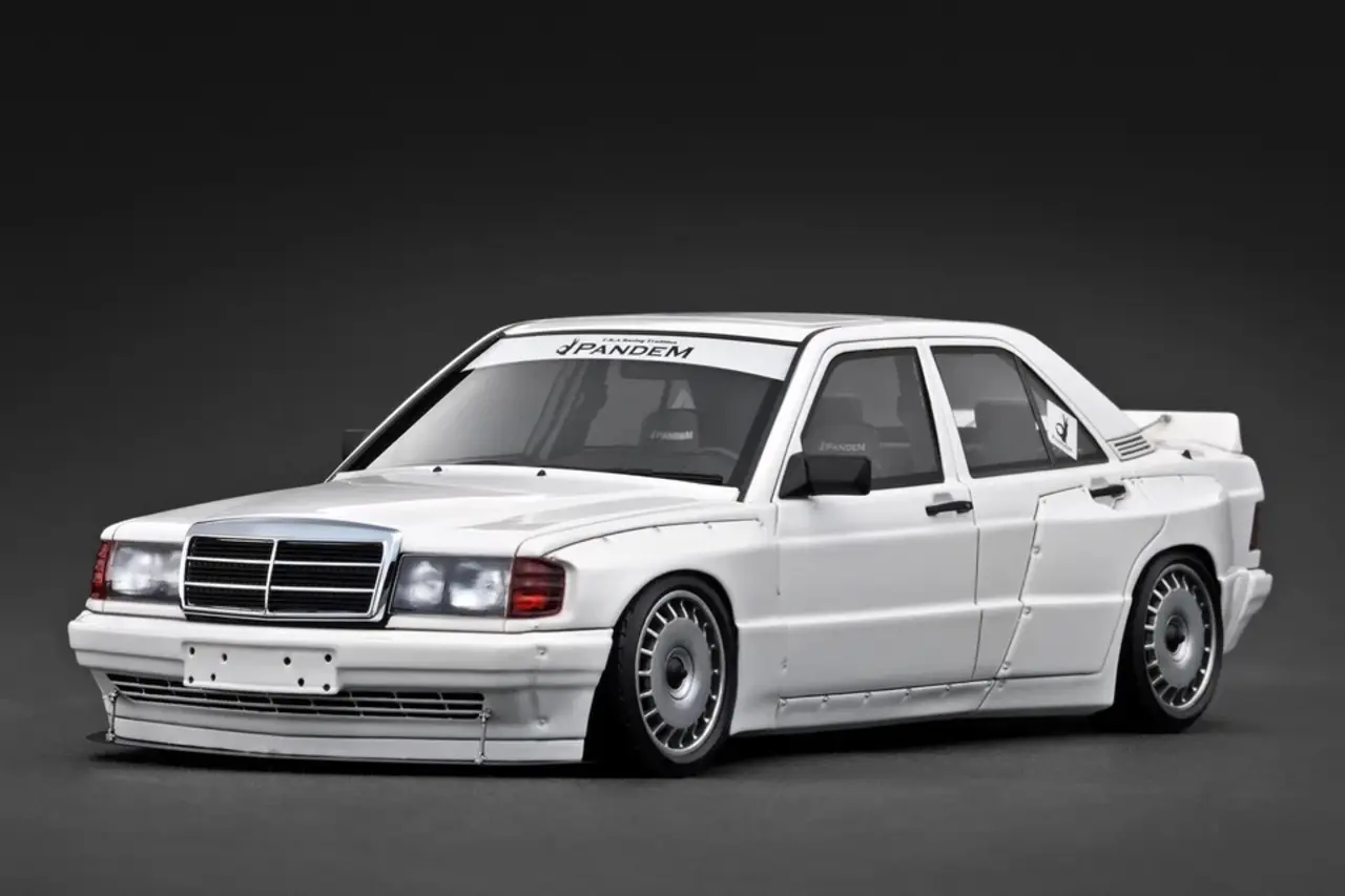 Mercedes-Benz Mercedes Benz Pandem 190 - 1:18 - Ignition Model Mercedes-Benz Mercedes Benz Pandem 190 - 1:18 - Ignition Model