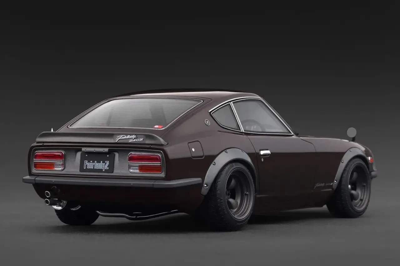 Nissan Nissan Fairlady 240ZG (HS30) - 1:18 - Ignition Model Nissan Nissan Fairlady 240ZG (HS30) - 1:18 - Ignition Model