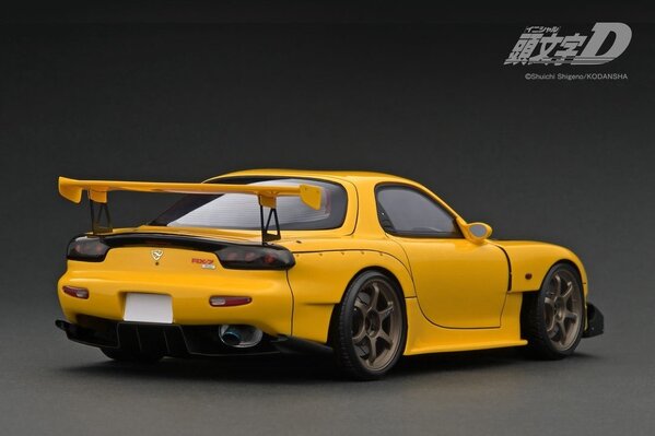 Mazda Mazda RX-7 (FD3S) Initial D + LED Light - 1:18 - Ignition Model Mazda Mazda RX-7 (FD3S) Initial D + LED Light - 1:18 - Ignition Model