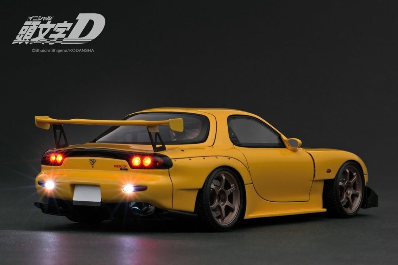 Mazda Mazda RX-7 (FD3S) Initial D + LED Light - 1:18 - Ignition Model Mazda Mazda RX-7 (FD3S) Initial D + LED Light - 1:18 - Ignition Model
