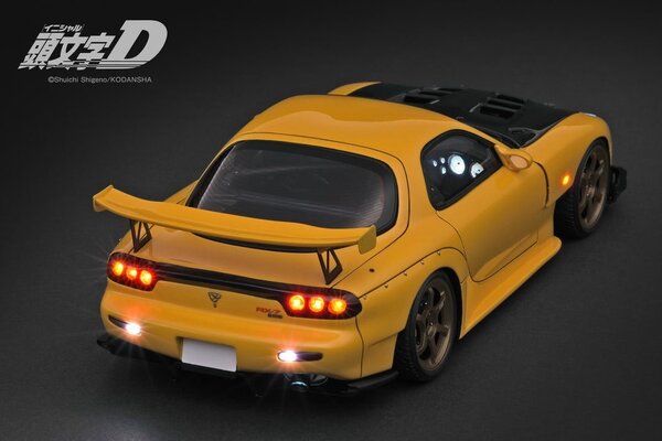 Mazda Mazda RX-7 (FD3S) Initial D + LED Light - 1:18 - Ignition Model Mazda Mazda RX-7 (FD3S) Initial D + LED Light - 1:18 - Ignition Model