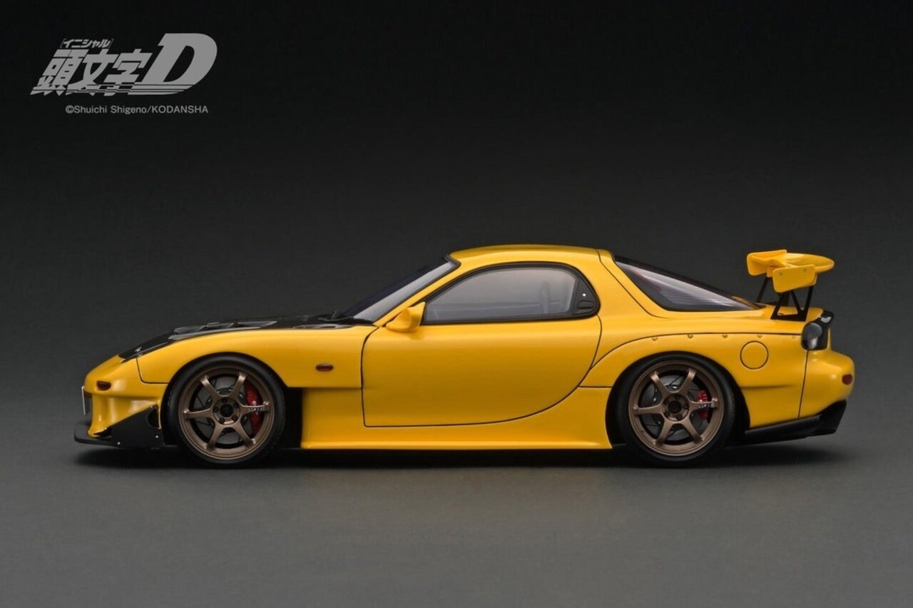 Mazda Mazda RX-7 (FD3S) Initial D + LED Light - 1:18 - Ignition Model Mazda Mazda RX-7 (FD3S) Initial D + LED Light - 1:18 - Ignition Model