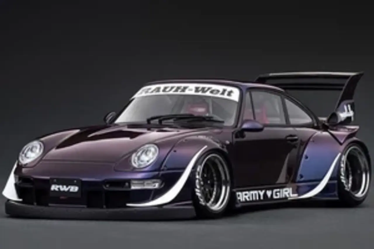 Porsche Porsche RWB 993 'Army Girl' - 1:18 - Ignition Model Porsche Porsche RWB 993 'Army Girl' - 1:18 - Ignition Model