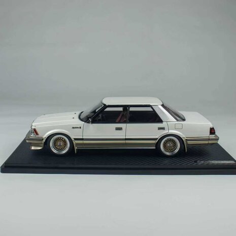 Toyota Toyota Crown 3.0 Royal Saloon G (120) - 1:18 - Ignition Model Toyota Toyota Crown 3.0 Royal Saloon G (120) - 1:18 - Ignition Model