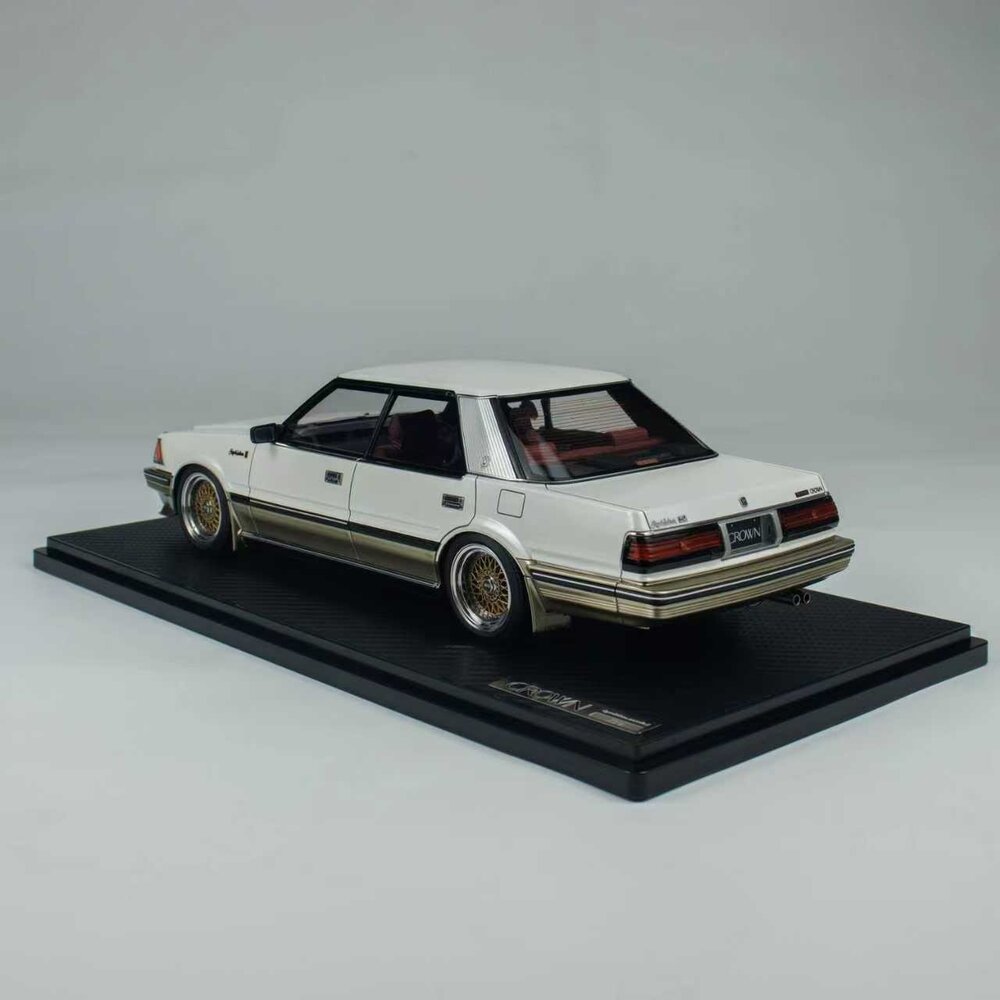 Toyota Toyota Crown 3.0 Royal Saloon G (120) - 1:18 - Ignition Model Toyota Toyota Crown 3.0 Royal Saloon G (120) - 1:18 - Ignition Model