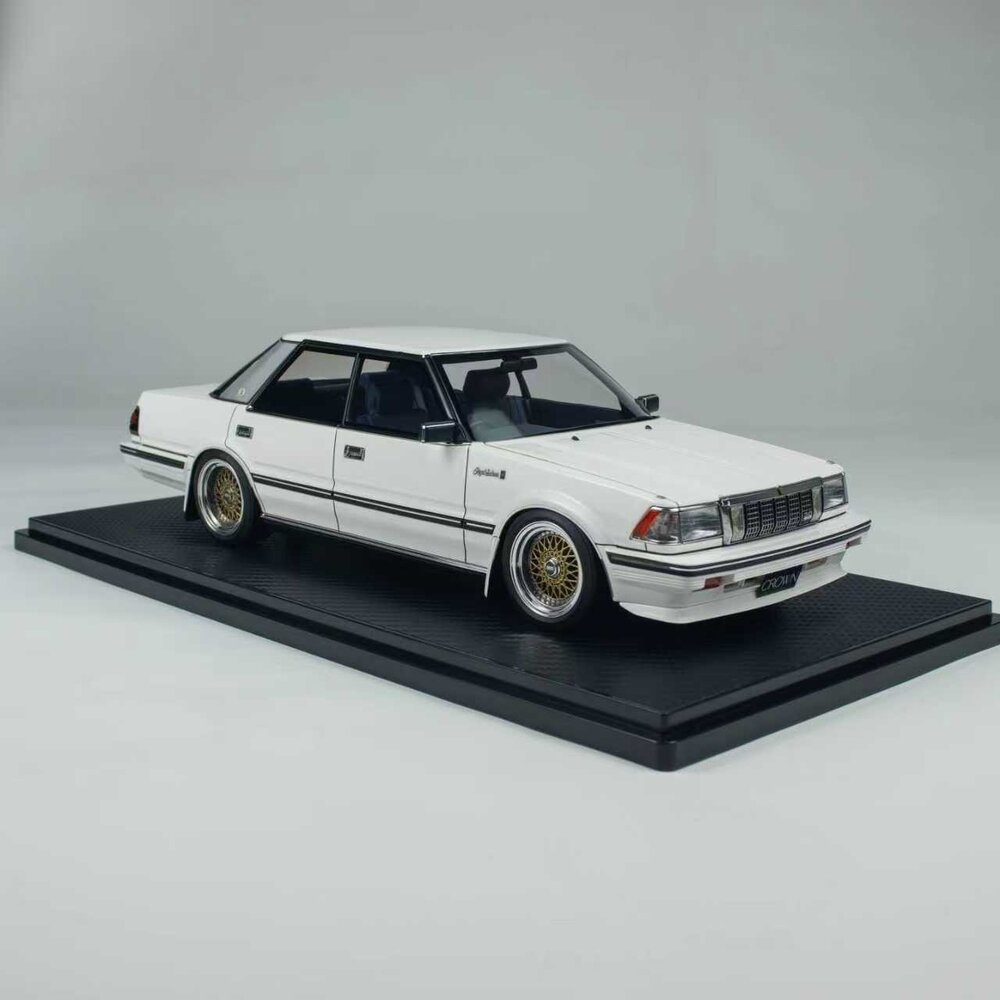 Toyota Toyota Crown 3.0 Royal Saloon G (120) - 1:18 - Ignition Model Toyota Toyota Crown 3.0 Royal Saloon G (120) - 1:18 - Ignition Model