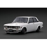 Datsun Datsun Bluebird (510) + Figure Mr. Yokoyama - 1:18 - Ignition Model Datsun Datsun Bluebird (510) + Figure Mr. Yokoyama - 1:18 - Ignition Model