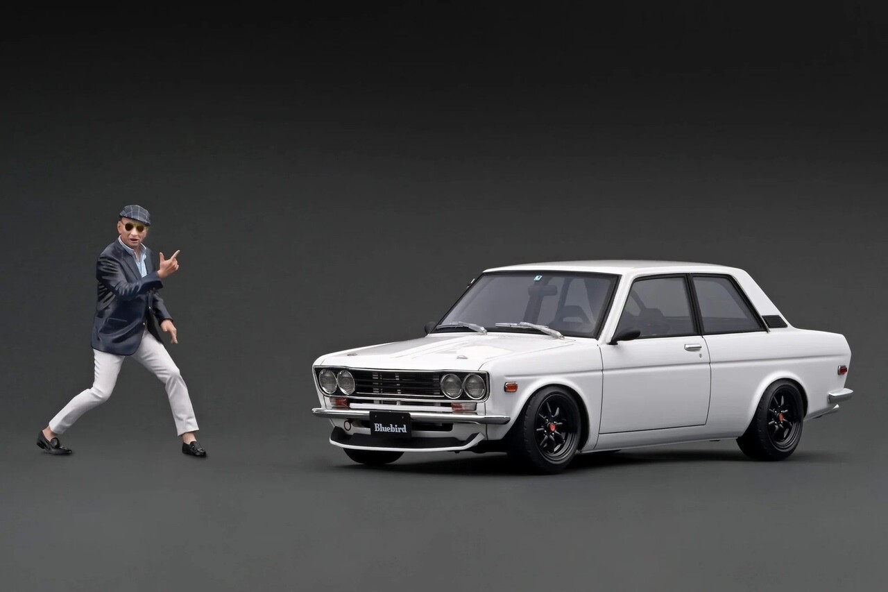 Datsun Datsun Bluebird (510) + Figure Mr. Yokoyama - 1:18 - Ignition Model Datsun Datsun Bluebird (510) + Figure Mr. Yokoyama - 1:18 - Ignition Model
