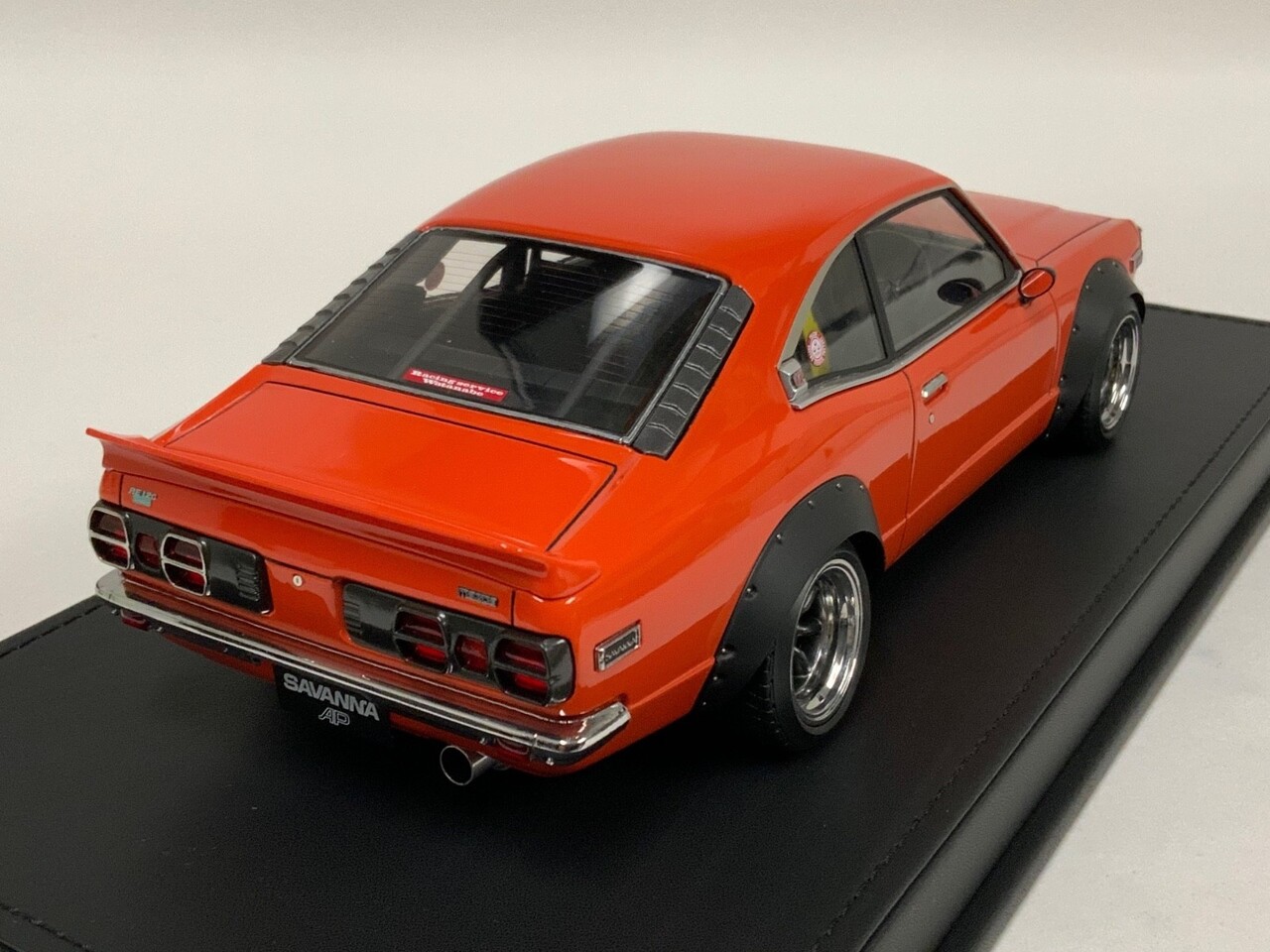 Mazda Mazda Savanna RX-3 (S124A) - 1:18 - Ignition Model Mazda Mazda Savanna RX-3 (S124A) - 1:18 - Ignition Model