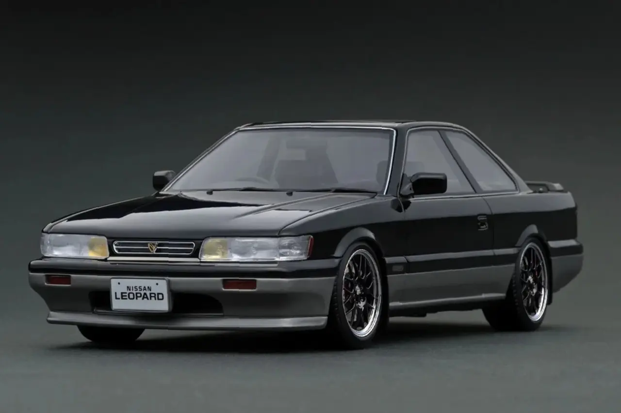Nissan Nissan Leopard Ultima V30TWINCAM TURBO (F31) - 1:18 - Ignition Model